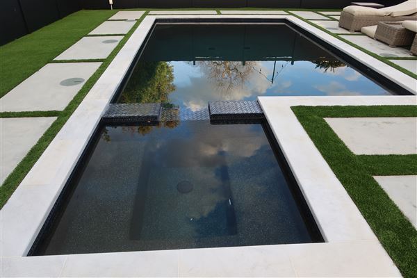 Modern Valley Home with Pool and Spacious Backyard (2/15/2025 - Credits: submitted by: Nicole  Bouzaglo)