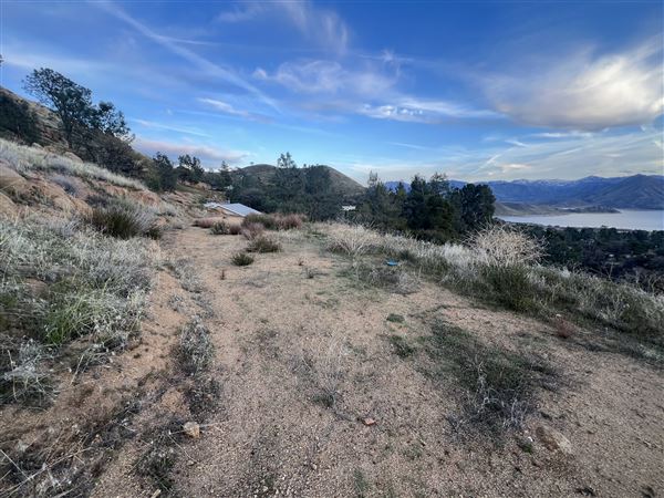 Kern River Valley Desert Mountains & Lake View (3/19/2025 - Credits: Alaska Gieseler)