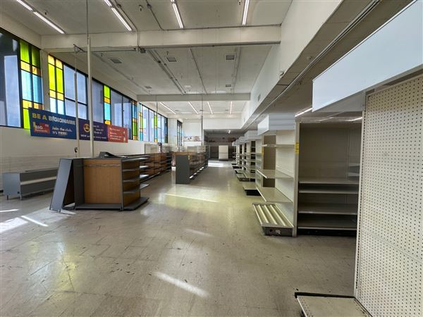 Former Big Lots Store (Vacant) - Inglewood (4/9/2025 - Credits: Robhana Group)