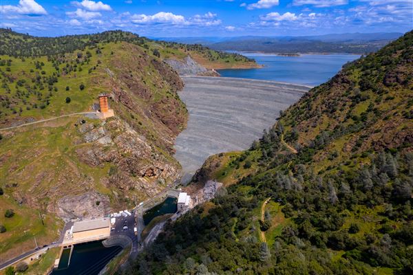 New Melones Reservoir and Stevnot Bridge (7/28/2025 - Credits: U.S. Bureau of Reclamation)