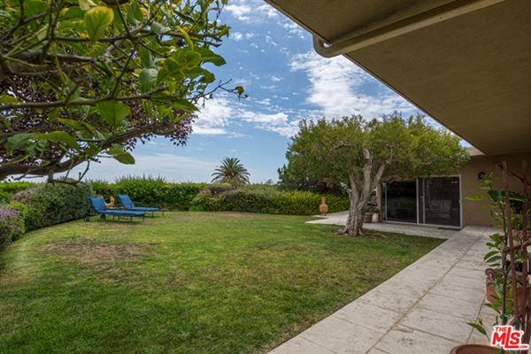 Pacific Palisades mountain, city, Bay Views (9/15/2025 - Credits: submitted by: Mark Galanty)