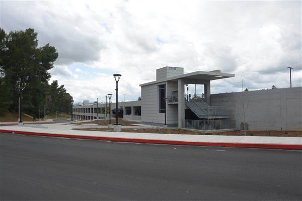 College of the Canyons - Lot 7 Parking Structure (3/21/2019 - Credits: Leo Fialho)