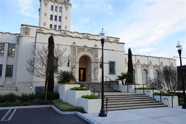 Beverly Hills City Hall (3/14/2013 - Credits: Leo Fialho)