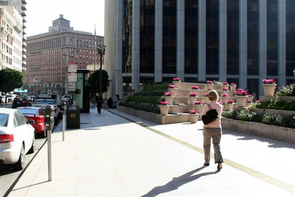 Financial District, San Francisco - California St. (10/29/2025 - Credits: San Francisco City & County Film Commission)