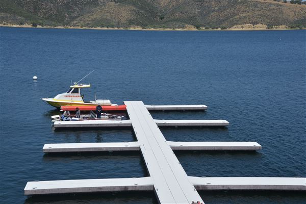 Castaic Lake State Recreation Area (SRA) - lake administered by Los Angeles County - West Ramp Lifeguard HQ Dock (5/14/2018 - Credits: Leo Fialho)