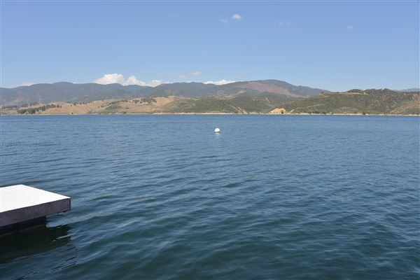 Castaic Lake State Recreation Area (SRA) - lake administered by Los Angeles County - West Ramp Lifeguard HQ Dock (5/14/2018 - Credits: Leo Fialho)