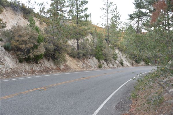 Angeles Crest Highway - SR2 - MM 51.06 - 50.50 Newcomb's Ranch (7/28/2017 - Credits: Leo Fialho)