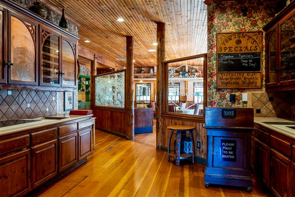 Cambria Pines Lodge & Cambria Christmas Market (1/30/2026 - Credits: Cambria Pines Lodge)