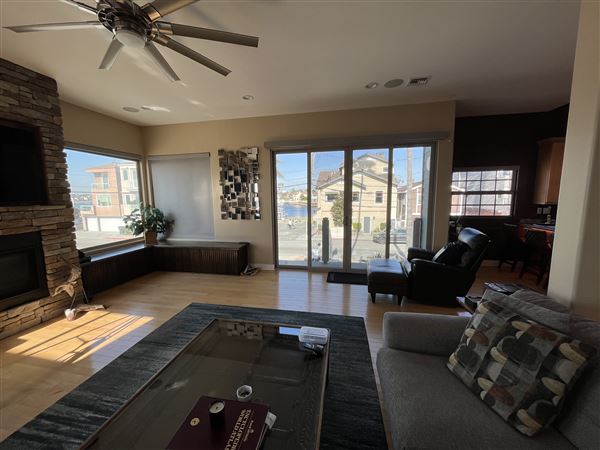 Sprawling Beach Home (2/1/2026 - Credits: Sierra Moy)