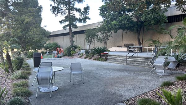 LADWP Headquarters / John Ferraro Building - Outside eating area (2/27/2026 - Credits: Brandy Davis)
