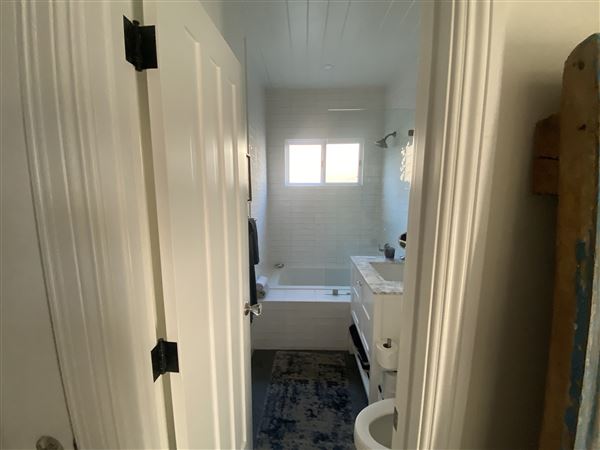 Chic Laguna Cottage (3/15/2026 - Credits: Susan Willig)