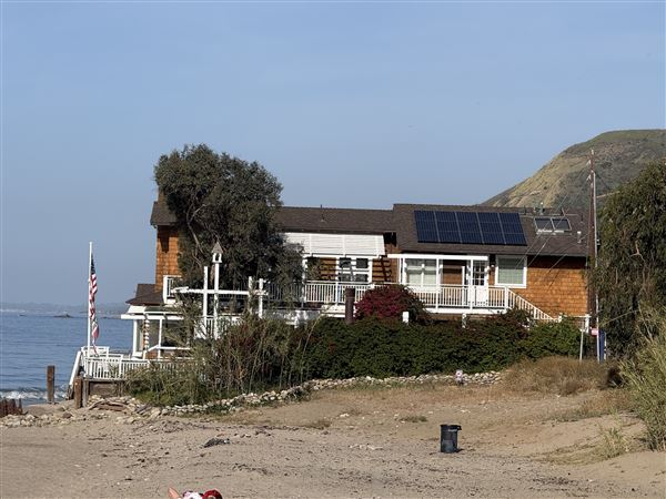 On Topanga Beach (4/9/2026 - Credits: submitted by: MADELYN SPENCE)