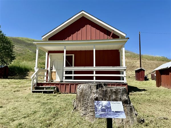 Mentryville Park - School House (3/25/2026 - Credits: Lorna Leslie)