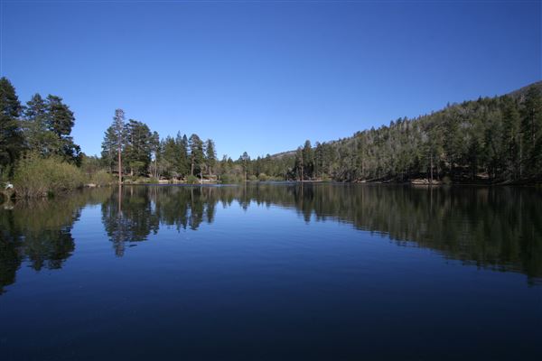 Jenks Lake (5/19/2008 - Credits: Public Doman [By Plane777 (talk) - Own work, Public Domain, https://commons.wikimedia.org/w/index.php?curid=142484577])