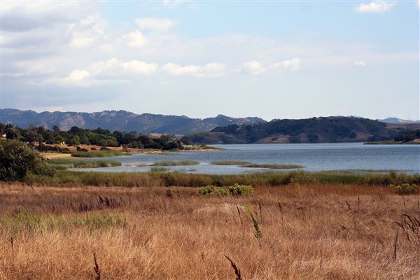 Lake Casitas Recreation Area (10/8/2006 - Credits: Aleta Rodriguez [https://www.flickr.com/photos/wanderingnome/33182285518/in/album-72157603780446231])