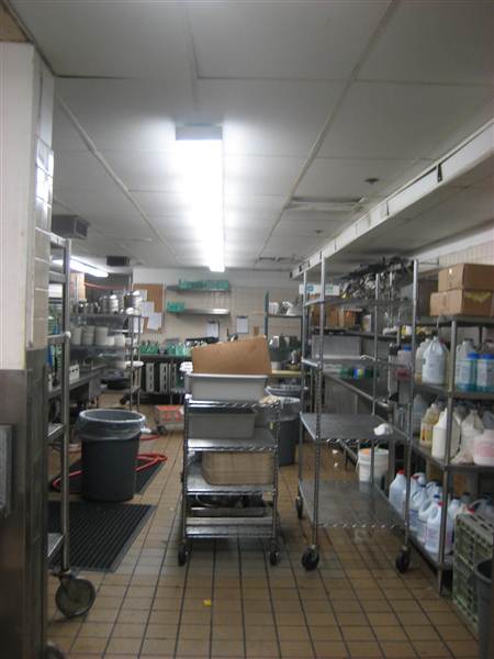 Hilton Palm Springs Kitchen (7/7/2008 - Credits: Lindsay Mizrahi)