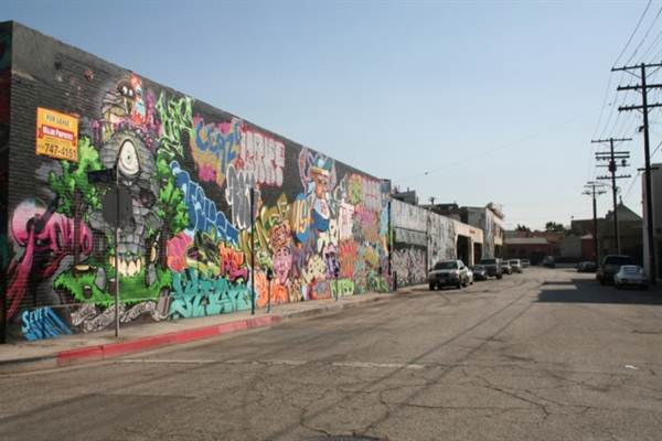 3rd St. and Garey St. (9/1/2010 - Credits: Lindsay Mizrahi)