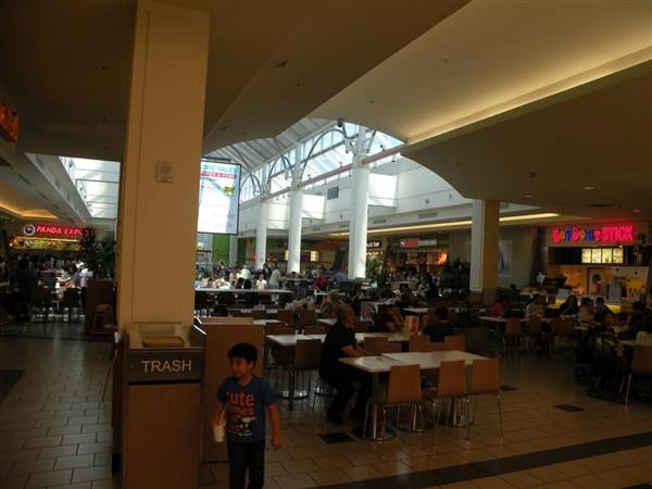 Plaza West Covina (5/11/2011)