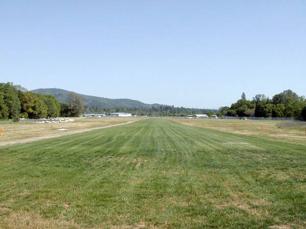 Columbia Airport - Grass airstrip (4/24/2004)