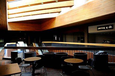 Redlands Mall - CLOSED (10/4/2012 - Credits: Geoff Juckes)