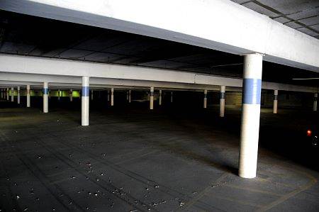 Redlands Mall - CLOSED (10/4/2012 - Credits: Geoff Juckes)