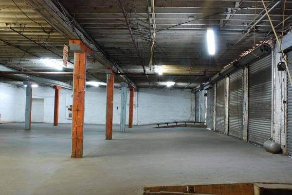 440 Seaton Street and Seventh / Place - Commune Events (3/20/2009)