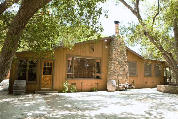 Golden Oak Ranch - Residential Street (4/25/2013)