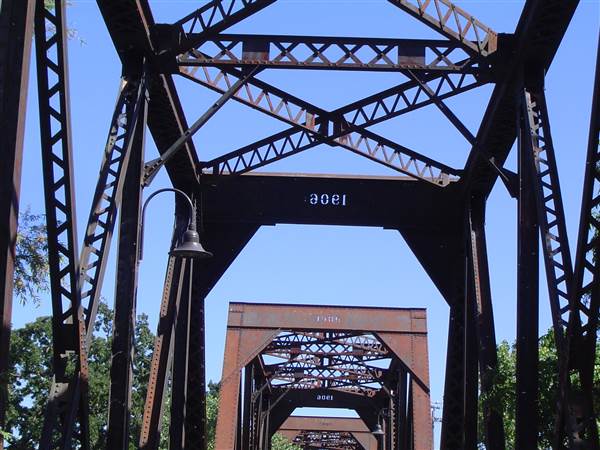 Historic Railroad Trestle Bridge (7/9/2013 - Credits: Yolo County Visitors Bureau)