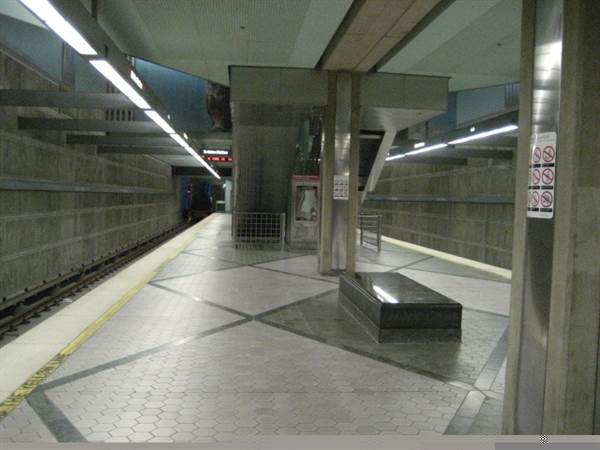 Wilshire Western Metro Station - fka MTA (8/16/2013)