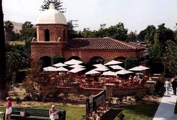 Capistrano Depot - AMTRAK (12/31/2003)