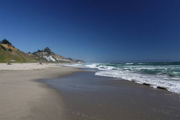 Manresa State Beach (SB) (6/5/2010 - Credits: "Manresa State Beach" by Naotake Murayama (CC BY 2.0)[https://creativecommons.org/licenses/by/2.0/legalcode] https://www.flickr.com/photos/naotakem/)
