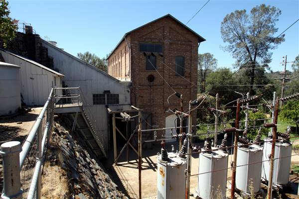 Folsom Powerhouse State Historic Park (SHP) (8/30/2008 - Credits: "Folsom Powerhouse" By C Hanchey (CC BY-NC 2.0)[https://creativecommons.org/licenses/by-nc/2.0/legalcode]https://www.flickr.com/photos/21953562@N07/)