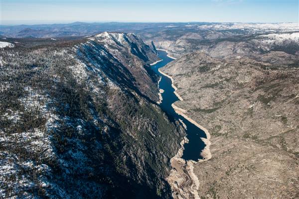 Hetch Hetchy Reservoir / O'Shaughnessy Dam (3/21/2014 - Credits: Photo by: California Department of Water Resources)