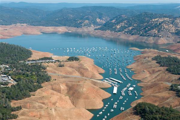 Lake Oroville State Recreation Area (SRA) (9/18/2015 - Credits: Photo by: California Department of Water Resources)