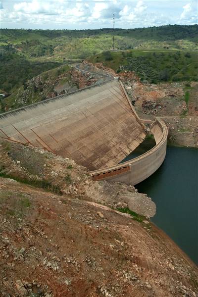 Lake McClure & Barrett Cove Recreation Area (3/2/2015 - Credits: Photo courtesy of California Department of Water Resources)