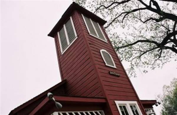 Ballard Little Red Schoolhouse (9/1/2015 - Credits: Photo courtesy of the Santa Barbara FIlm Comission)