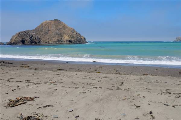 Greenwood State Beach (SB) (7/23/2016 - Credits: "Greenwood Beach State Park" by Mark & Andrea Busse (CC BY-NC-ND 2.0)[https://creativecommons.org/licenses/by-nc-nd/2.0/legalcode]https://www.flickr.com/photos/busse/)