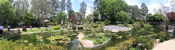 Earl Burns Miller Japanese Garden - California State University Long Beach - CSULB (5/15/2016 - Credits: "Untitled" by Sergei Gussev (CC BY 2.0)[https://creativecommons.org/licenses/by/2.0/legalcode]https://www.flickr.com/photos/sergeigussev/)