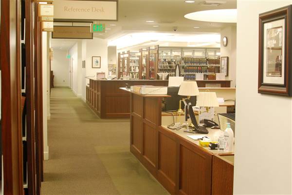 Chapman University (4/18/2013 - Credits: "DSC_0050" by Tracie Hall (CC BY-SA 2.0)[https://creativecommons.org/licenses/by-sa/2.0/legalcode]https://www.flickr.com/photos/twobears2/)