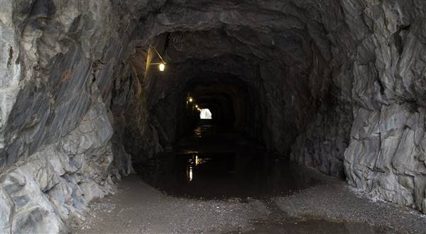 Hetch Hetchy Reservoir / O'Shaughnessy Dam (5/5/2016 - Credits: "Hetch Hetchy O'Shaugnessy Dam (#0646)" by Don Barrett (CC BY-NC-ND 2.0)[https://creativecommons.org/licenses/by-nc-nd/2.0/legalcode]https://www.flickr.com/photos/donbrr/)