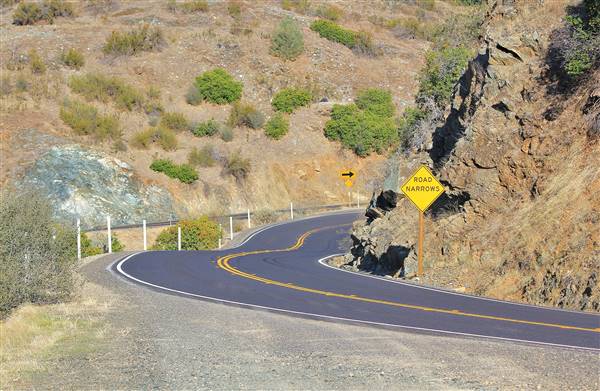 Highway 49 - The Golden Chain Highway (10/28/2011 - Credits: "Highway 49 - California" by Anthony Dolce (CC BY-NC-ND 2.0)[https://creativecommons.org/licenses/by-nc-nd/2.0/legalcode]https://www.flickr.com/photos/flydolce/)