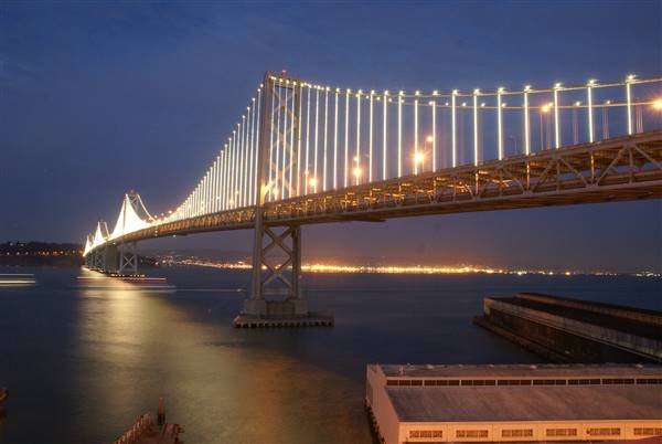San Francisco-Oakland Bay Bridge - Highway 80 - Pedestrian Walkway & Bike Path (11/27/2013 - Credits: "Bay Bridge" by David Baron (CC BY-SA 2.0)[https://creativecommons.org/licenses/by-sa/2.0/legalcode]https://www.flickr.com/photos/dbaron/)