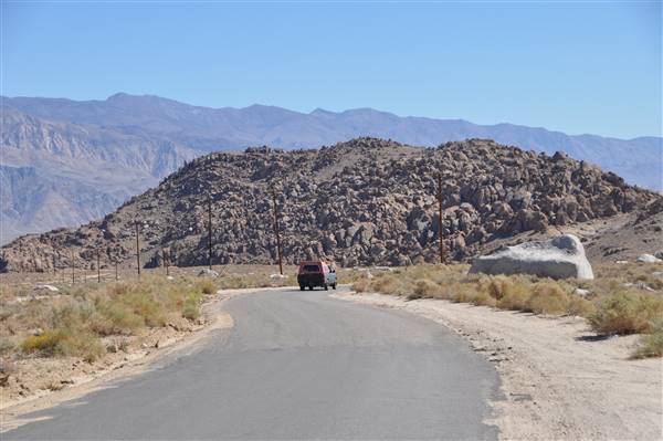 Alabama Hills - Bureau of Land Management / BLM - Bishop Field Office (11/15/2016 - Credits: Photo courtesy of Robin Citrin)