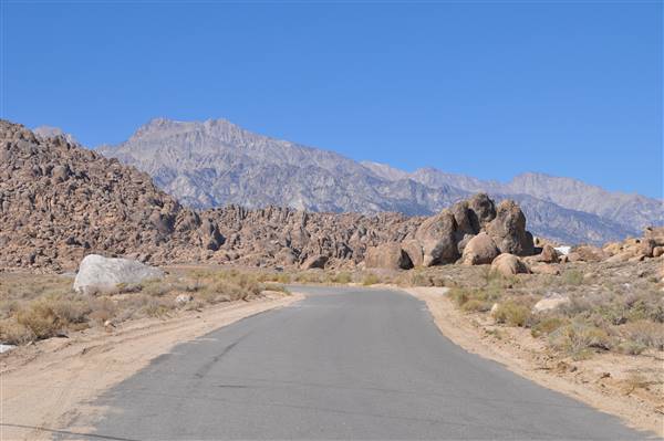 Alabama Hills - Bureau of Land Management / BLM - Bishop Field Office (11/15/2016 - Credits: Photo courtesy of Robin Citrin)