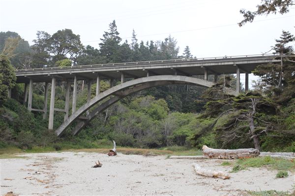Jug Handle Creek Bridge - Highway 1 (7/8/2017 - Credits: Kellen Lim)