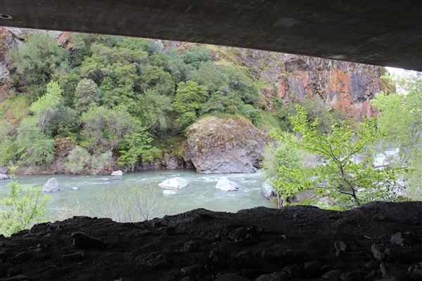 Highway 101 Bridge @ Frog Woman Rock aka Korean War Veterans Memorial Bridge - Bridge at mile marker 4.85, north of Mendocino/Sonoma county line (4/18/2017 - Credits: Kellen Lim)