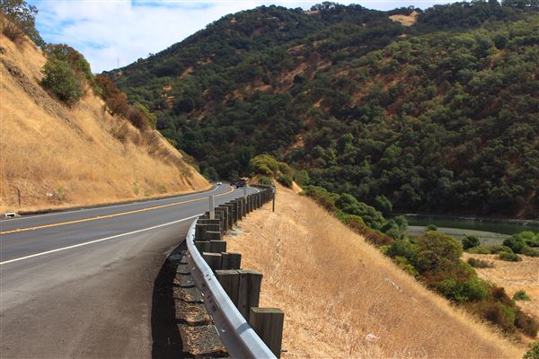 Highway 20 - Calpella to Mendocino County line, east - Highway 20, looking eastward (9/20/2017 - Credits: Kellen Lim)