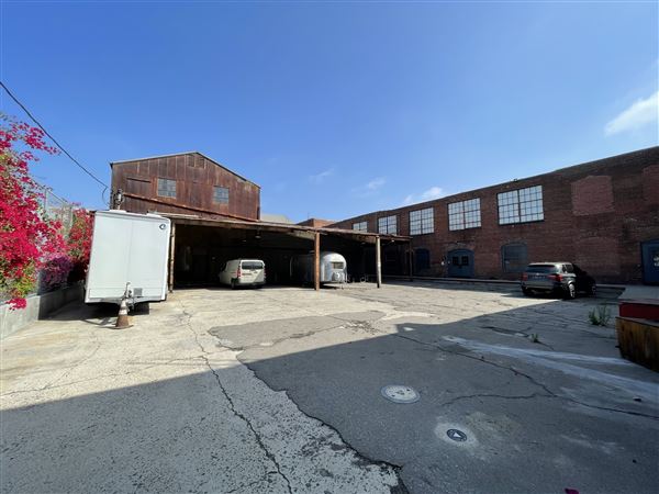Lacy Street Production Center (11/17/2020)