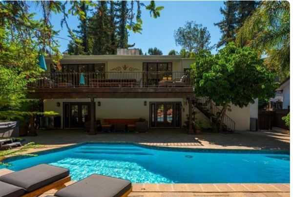 Woodland Hills Architectural Gem (7/16/2021 - Credits: Lisa Saum-Manning)