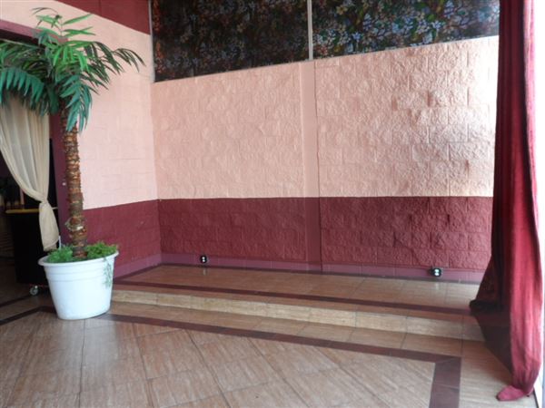 Oasis Banquet Hall - The Oasis inside the Palmdale International Mall (10/31/2021)